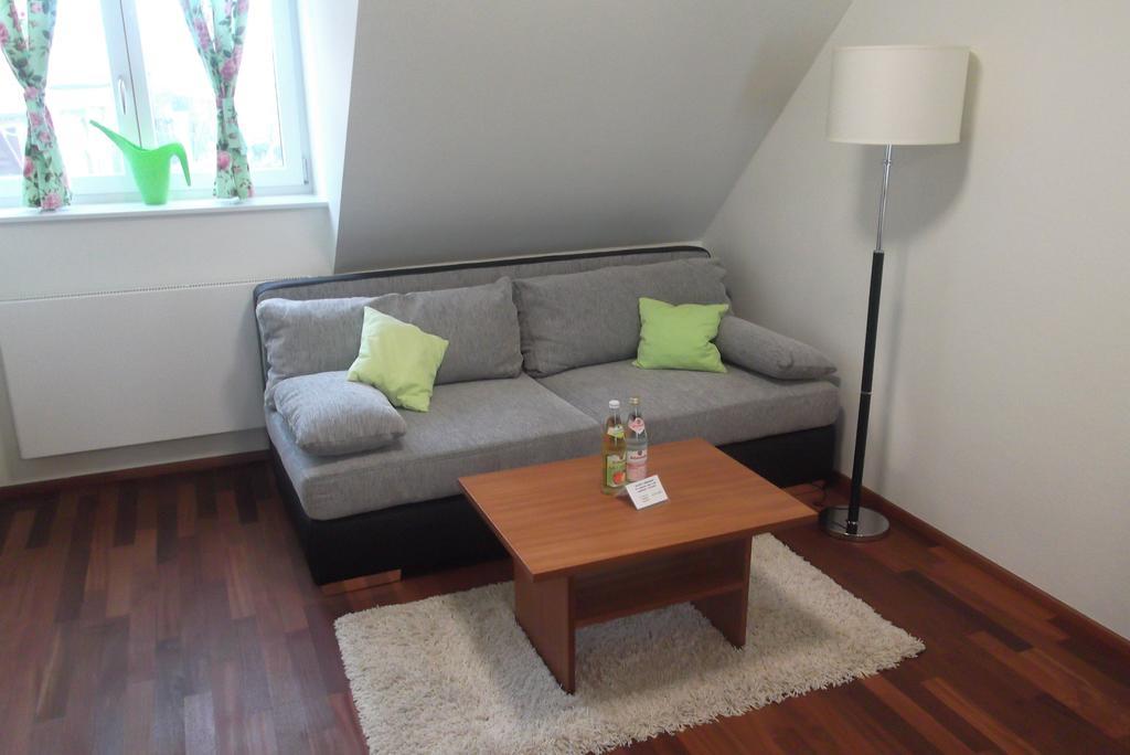 Jungingers Aparthotel Holzheim  Номер фото